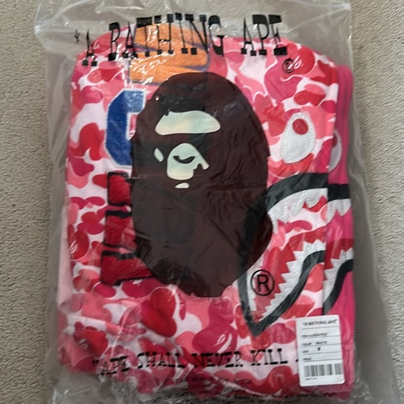 BAPE SHARK ZIP UP PINK (Size M) - Picture 1 of 1
